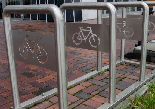 signalisation commerciale découpée au laser à Varennes-Vauzelles près de Nevers dans la Nièvre 58